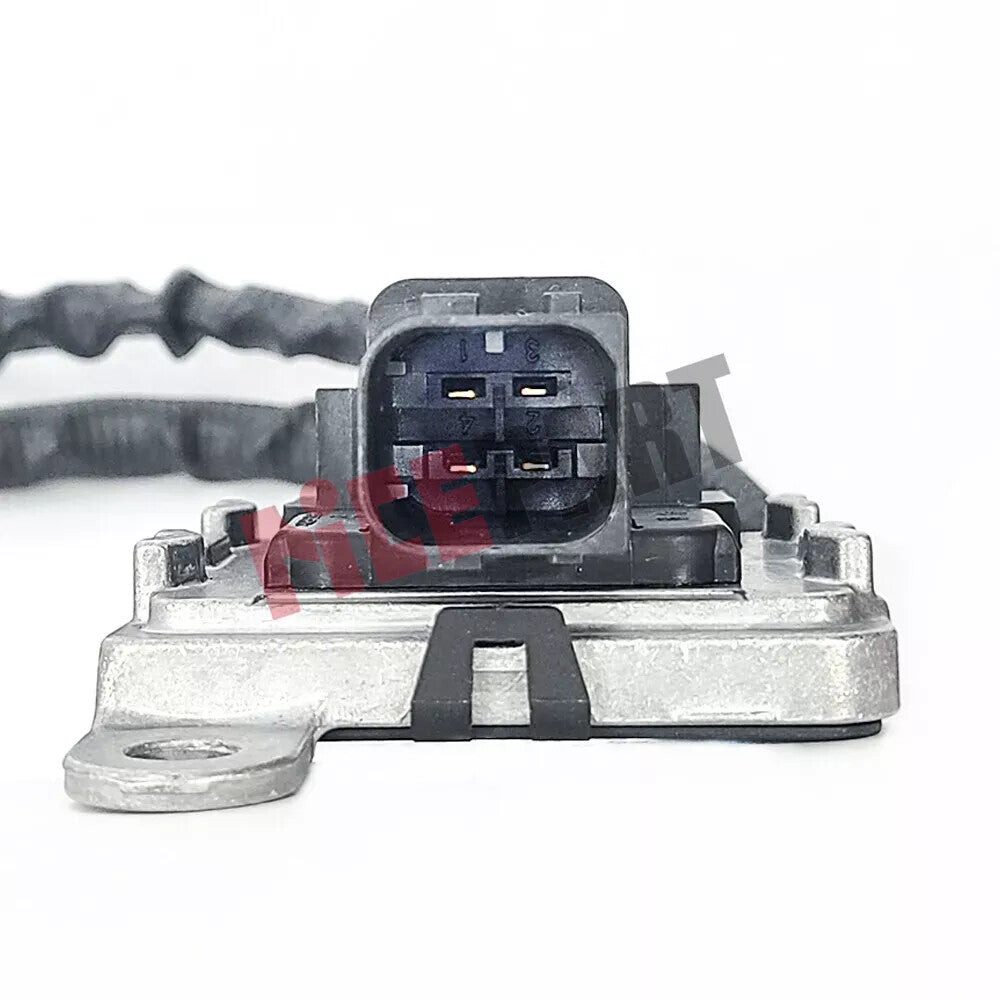 Nitrogen Oxide Sensor NOx Sensor A0101531828 compatible Detroit Diesel MB
