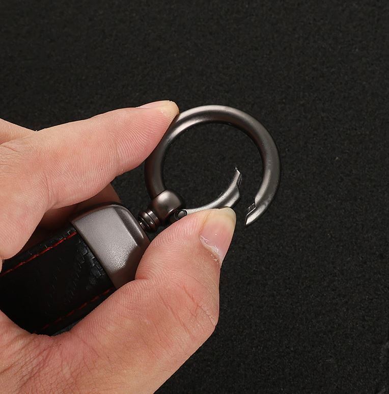 Suitable for V50 car keychains, key rings, key fobs, car accessories, black leather