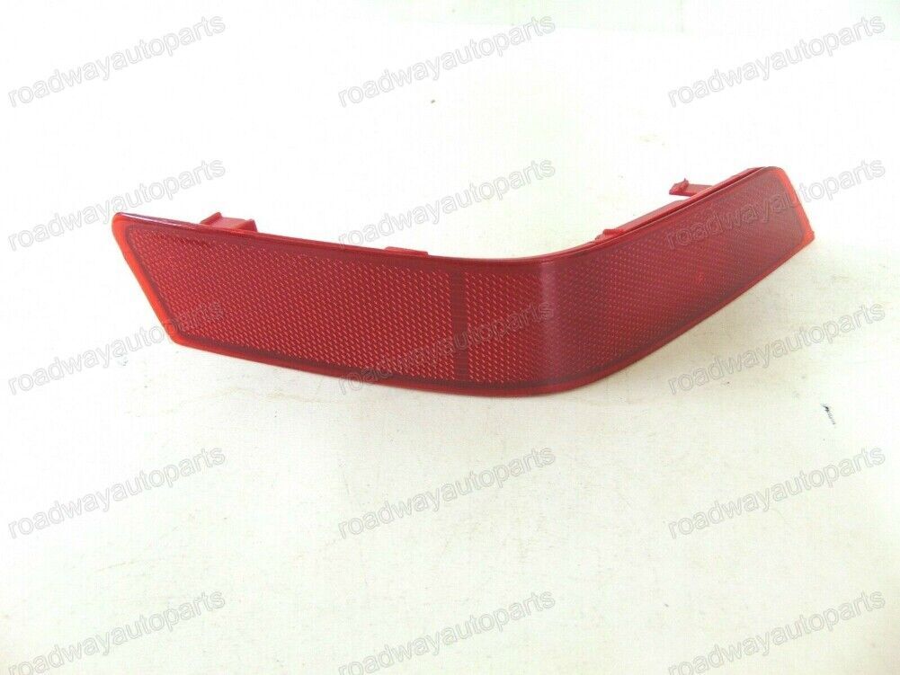 Right Passenger Side Rear Bumper Light Reflector Fit for NISSAN ROGUE 2017-2019