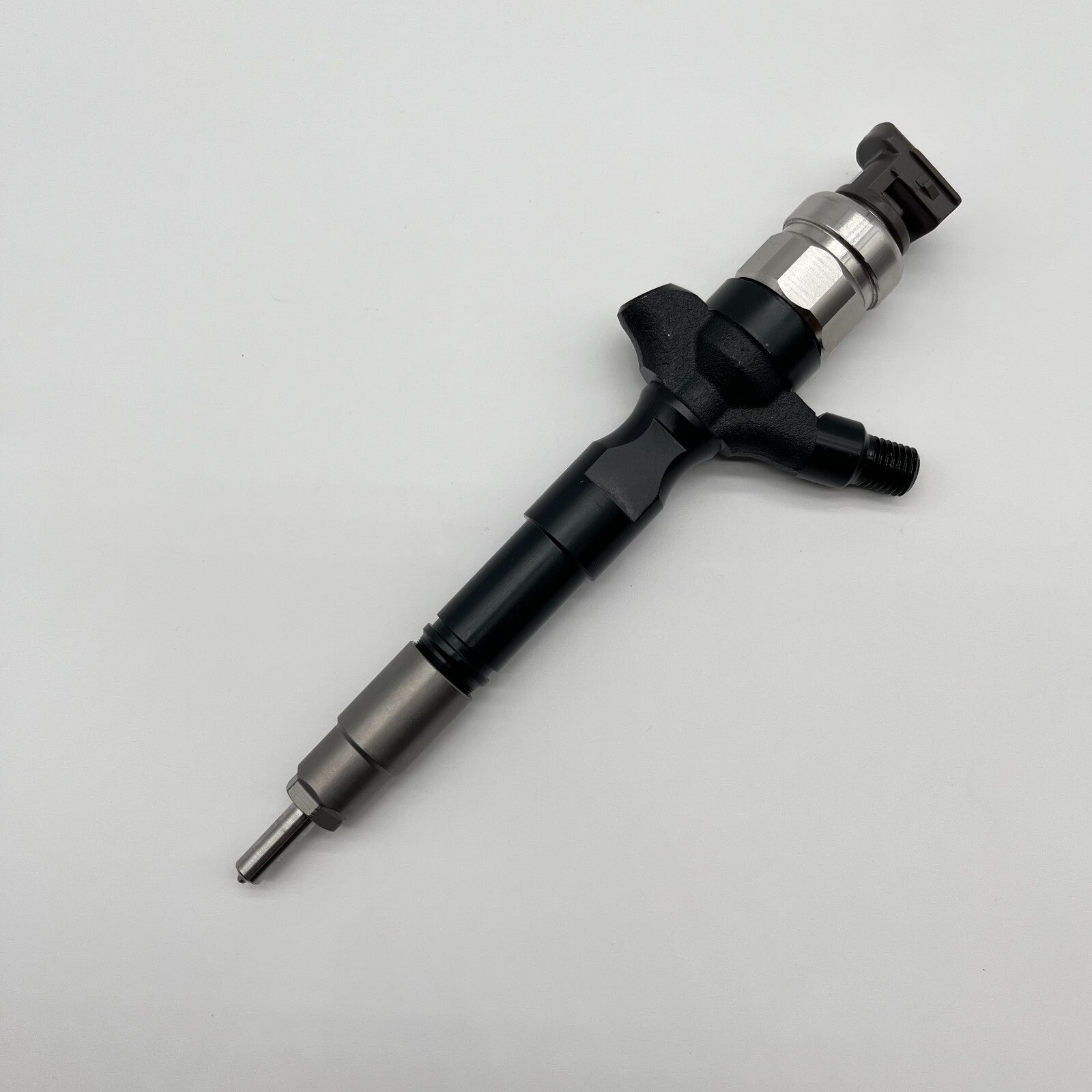 095000-7760 23670-0L010 23670-0L070 Diesel Fuel Injector for Toyota