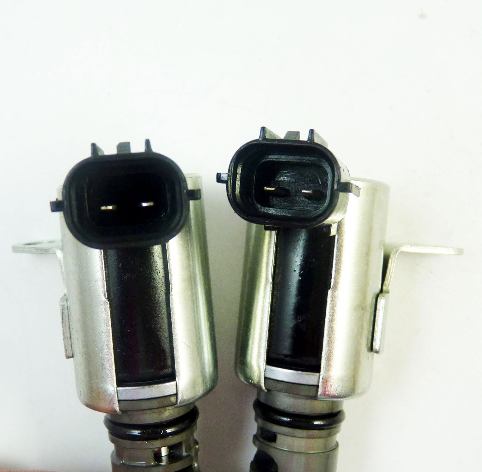 for Lexus for Toyota 1534020011 Cam Timing Oil Control Solenold Valve Right and Left