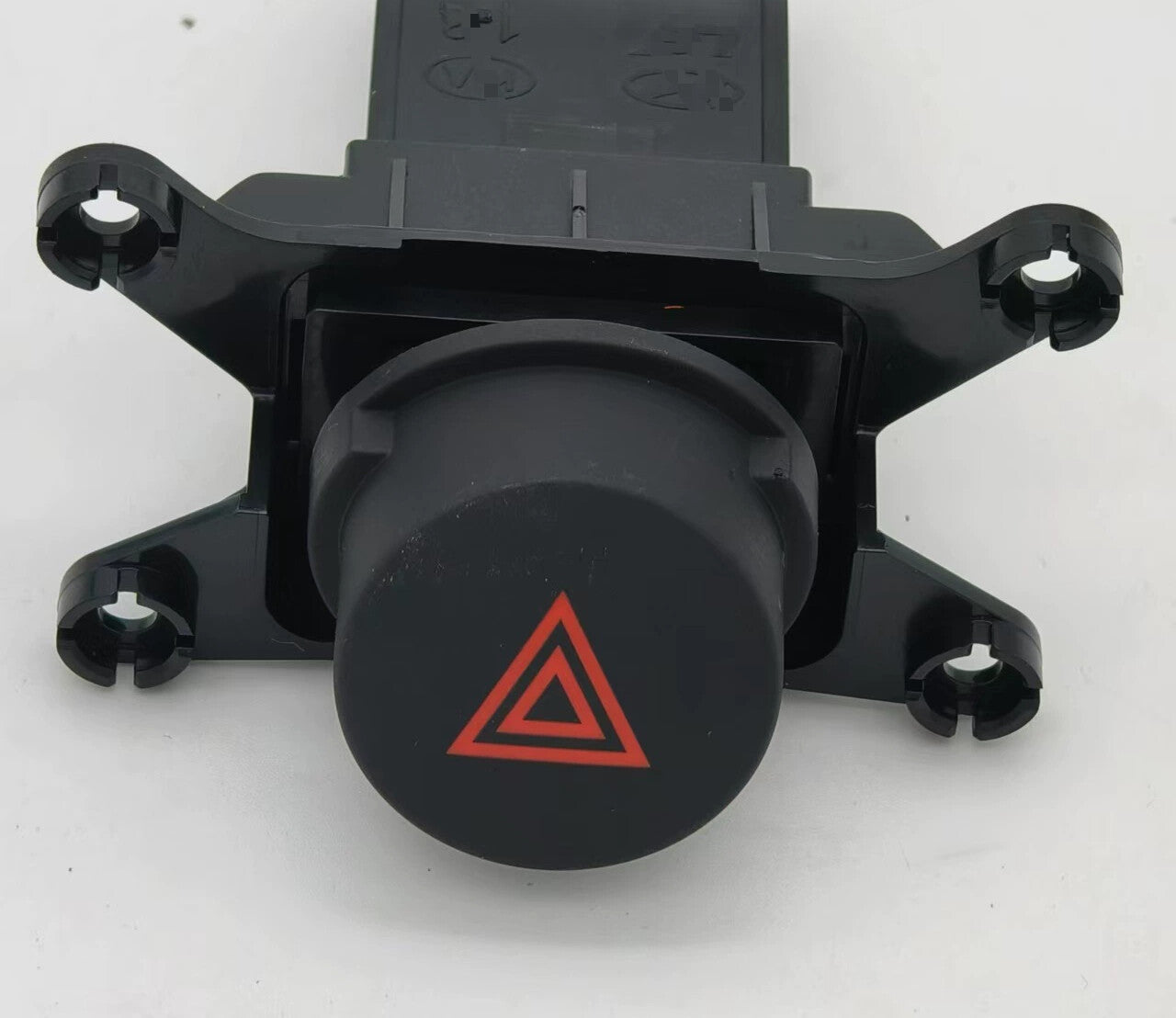 new hazard warning switch replacement part 937901M000 for Kia Cerato Forte 2009-2012