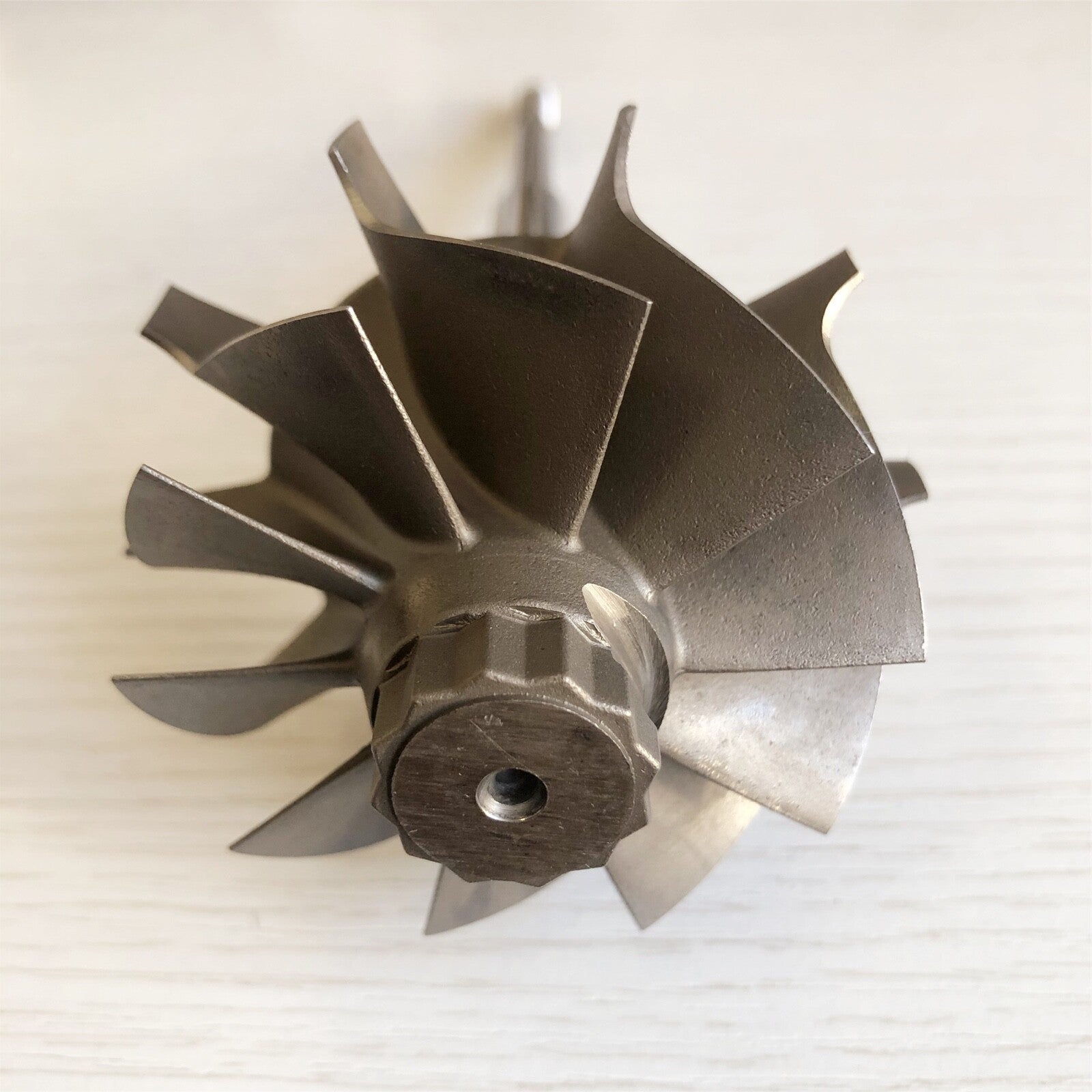 HE351VE 60/70 mm 10-blade turbine turbine shaft/turbine wheel