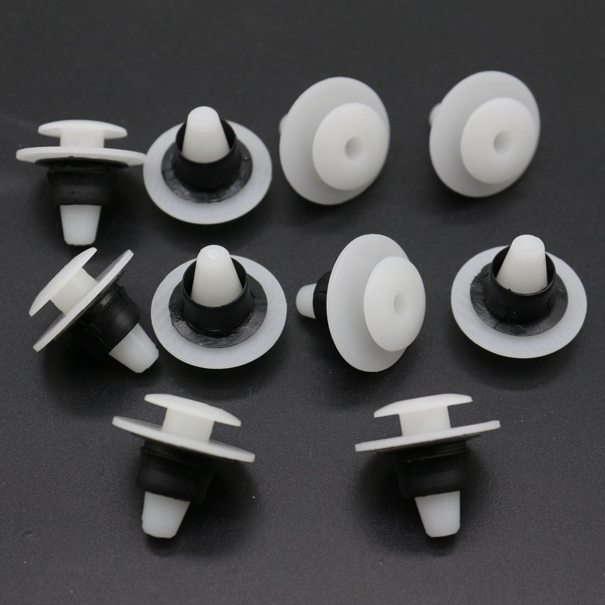 10 pieces for Audi for VW Mk2 for Golf for Passat side trim clips with cable grommets 357853585, 357853586