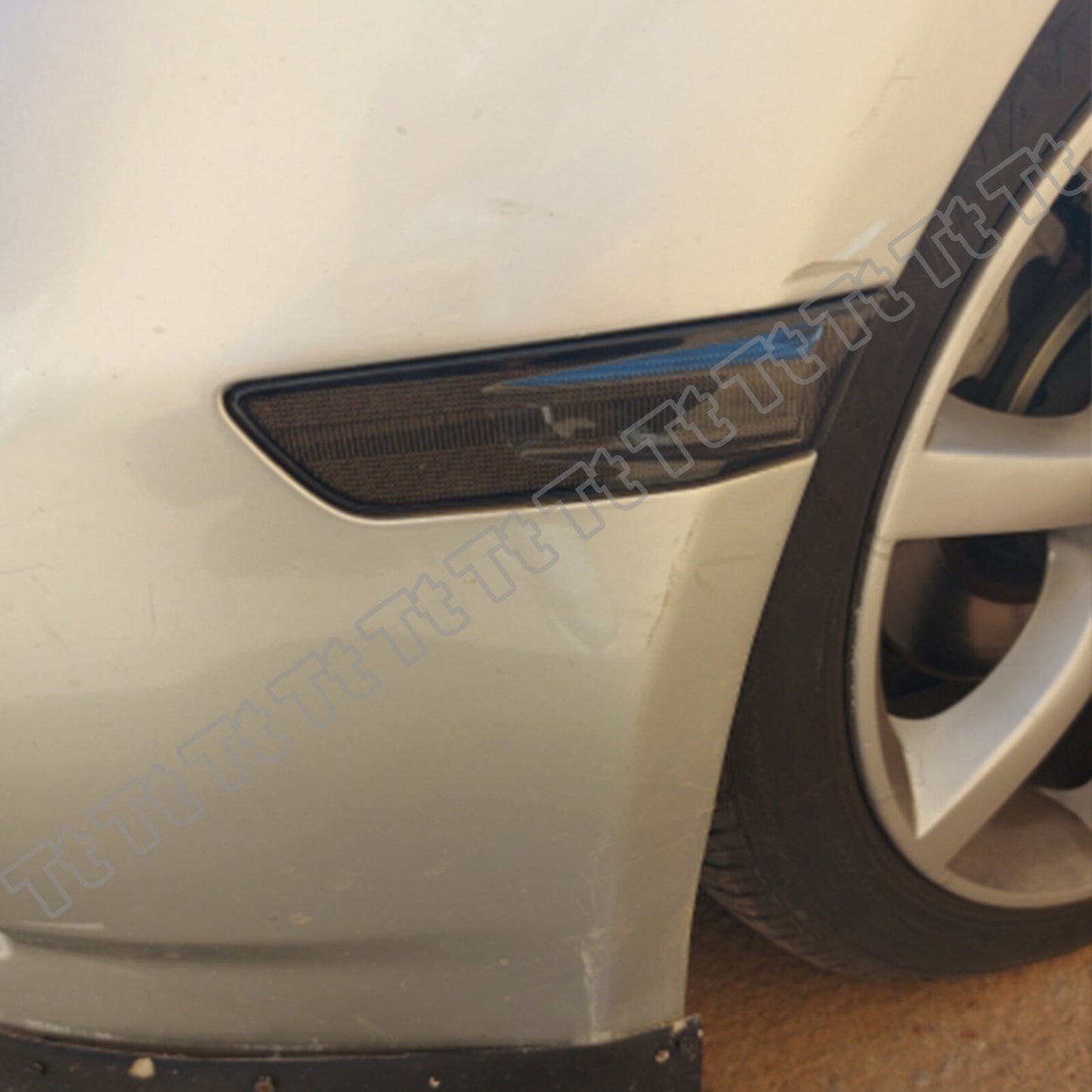 Sequential switch LED side marker lights applicable to for Infiniti G35 Coupe (03-07)