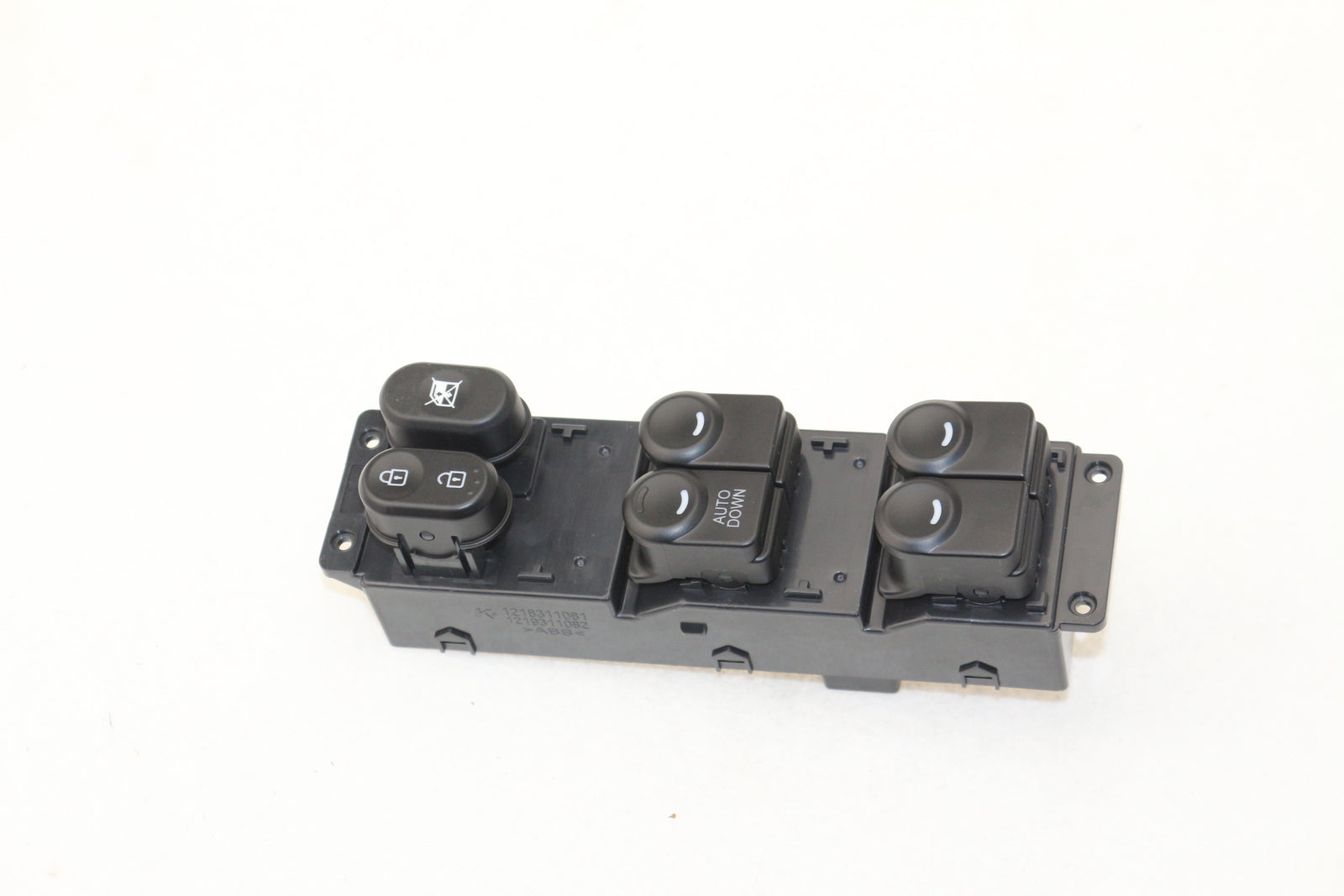 Car Electric Door Power Window Switch 93570-1R110 for Hyundai Accent 2012-2017