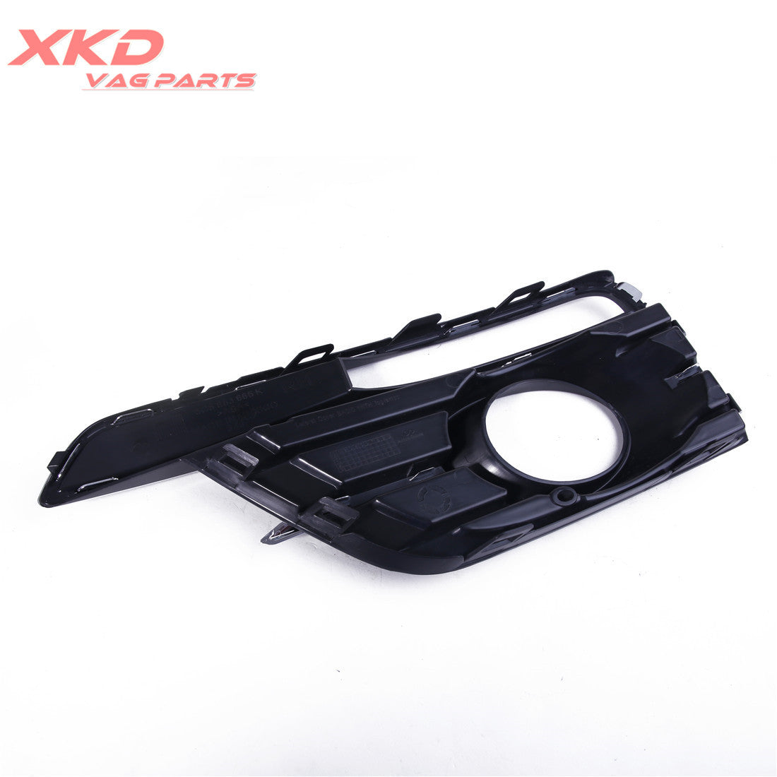 Right front chrome fog light grille is suitable for Volkswagen Beetle 2017/2018 5C5854662J