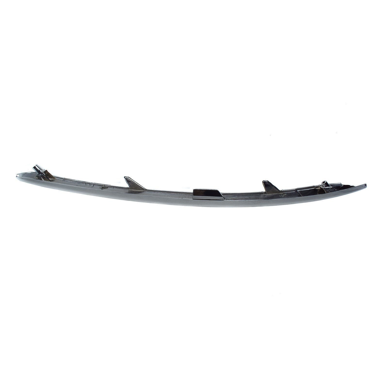 Chrome bumper trim, front left, model 865813W000, for Kia Sportage 2011-2016.