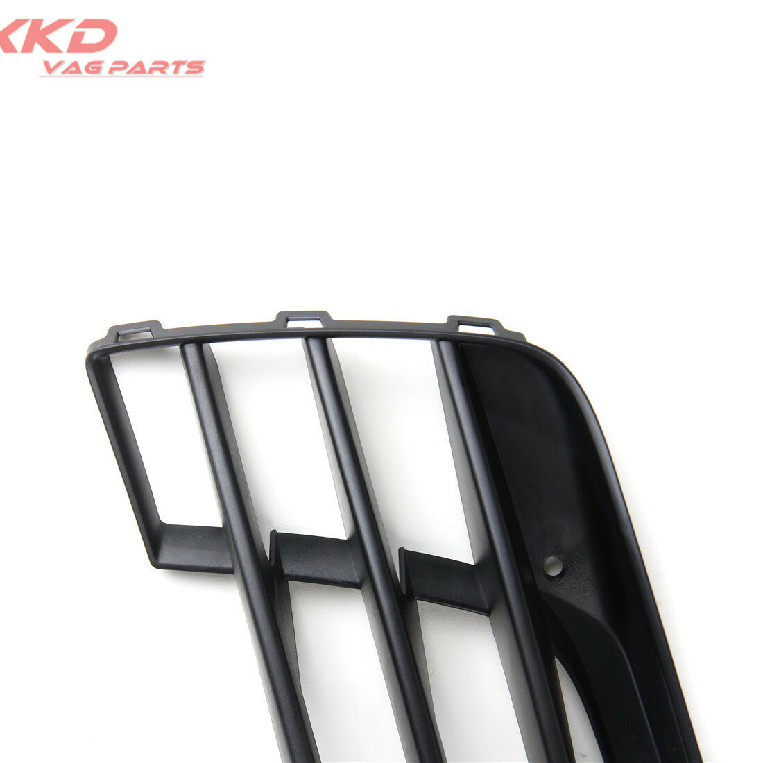 The front left and right fog light bumper grille is suitable for Volkswagen for Golf GTI MK7 MKVII.