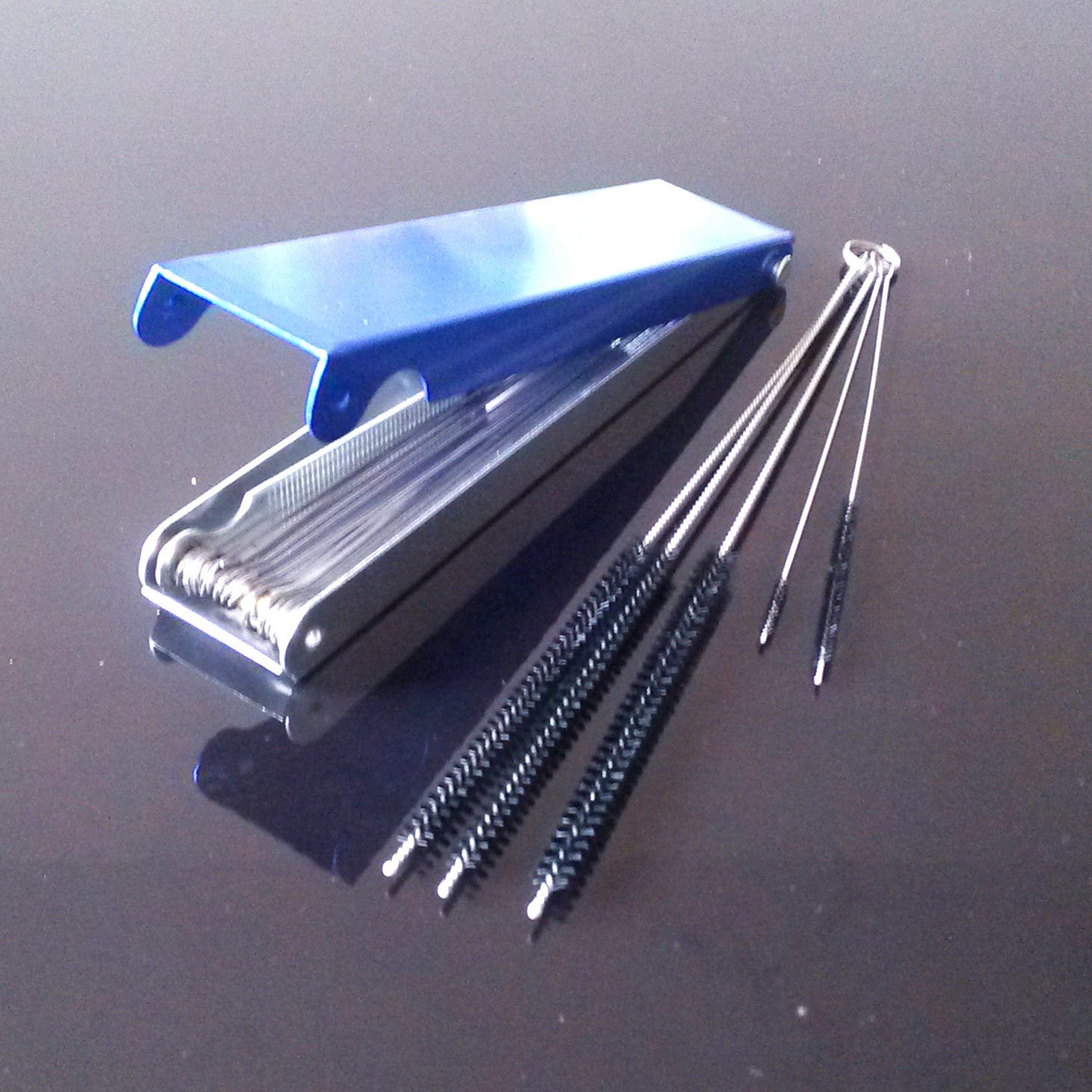 Moto Carburetor Carbon Deposit Jet Cleaning 13 Needle + 5 Brush Tool Kit