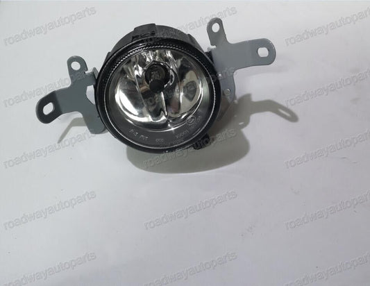 1Pcs Front Fog Light Driving Lamp for Mitsubishi Pajero V93 V97 V98 2010-2014