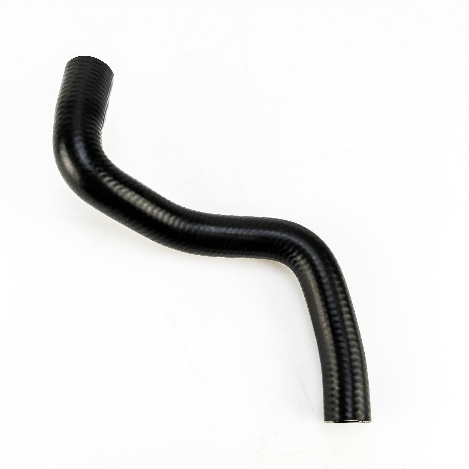 Engine coolant hose 2465010258 is suitable for Mercedes-Benz CLA/GLA/A/B