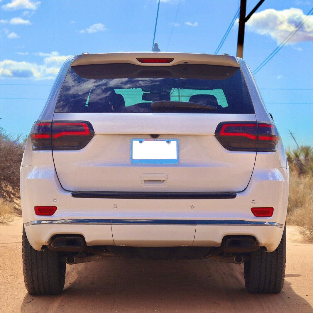 Suitable for 2014-2020 for Jeep Grand Cherokee Gloss Black Taillight Cover Trim Frame