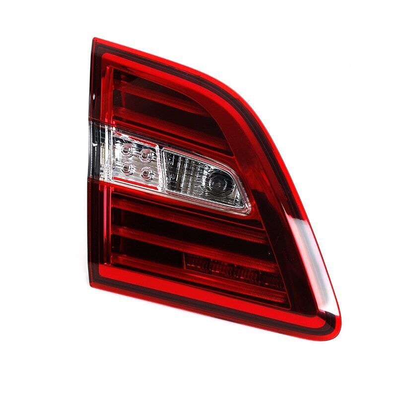 The left LED taillight is suitable for Mercedes-Benz W166 ML300 ML350 ML400 models from 2012 to 2015.
