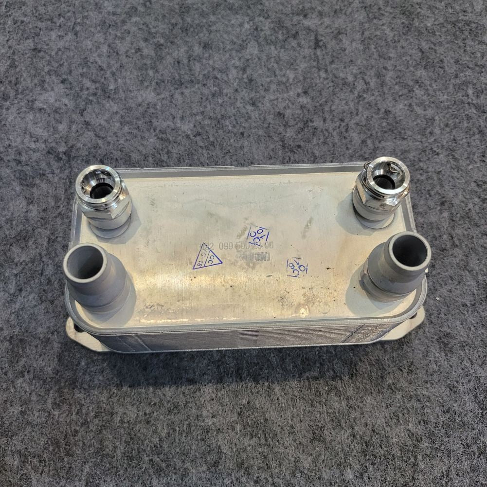 Gearbox Engine Oil Cooler for Mercedes-Benz C E CLS SLK SLC Class A0995002300