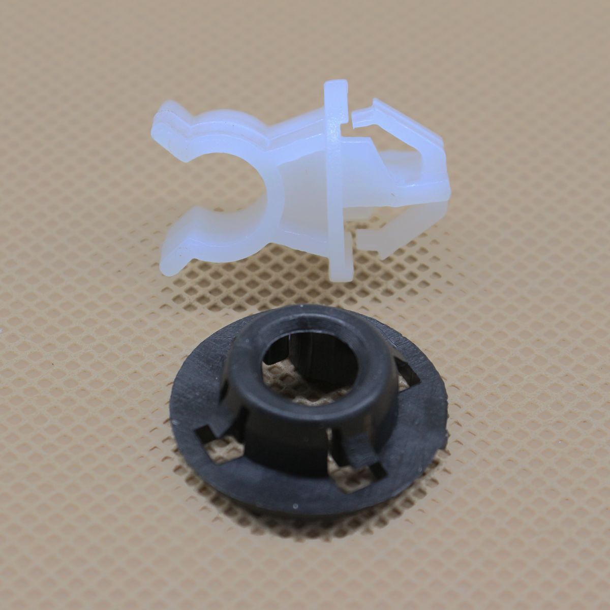 New hooded support rod grommets and clips for Mitsubishi Lancer Outlander