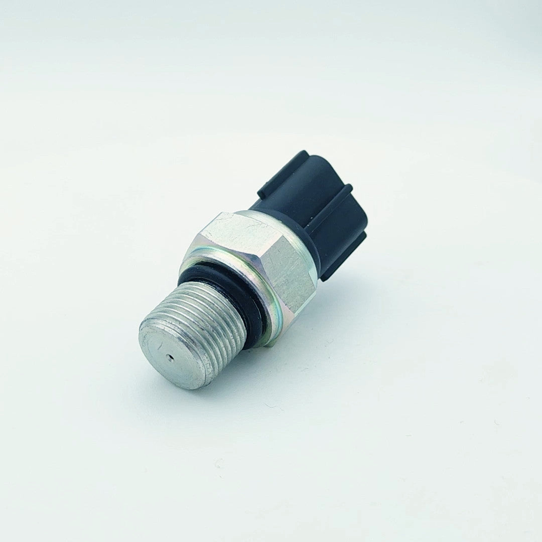 Engine Oil Pressure Sensor KM25-E32