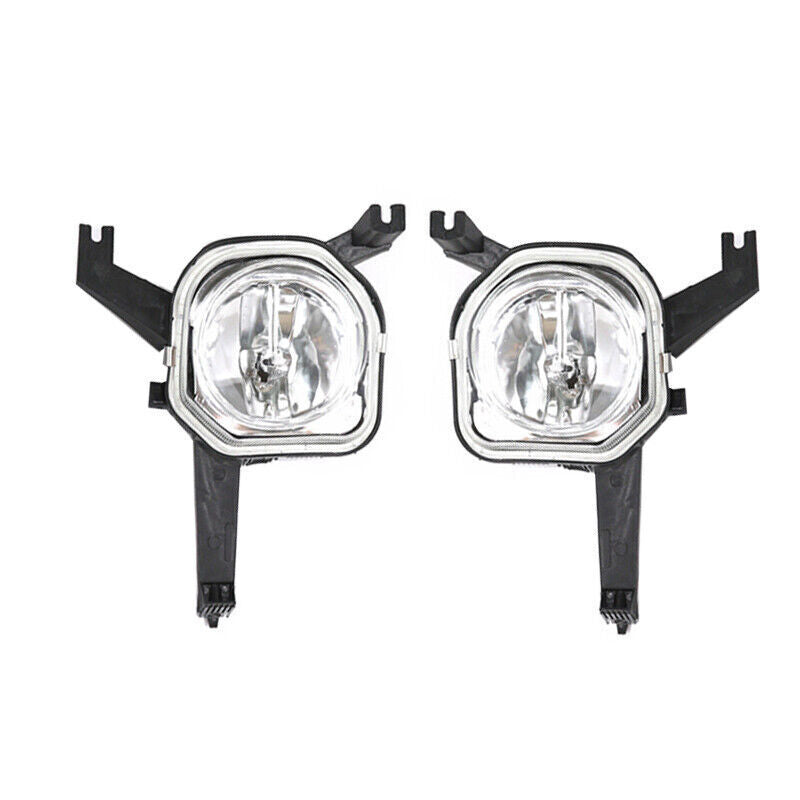 One pair of front bumper fog lights without bulbs. Fog lights suitable for Peugeot 306 1999-2002.