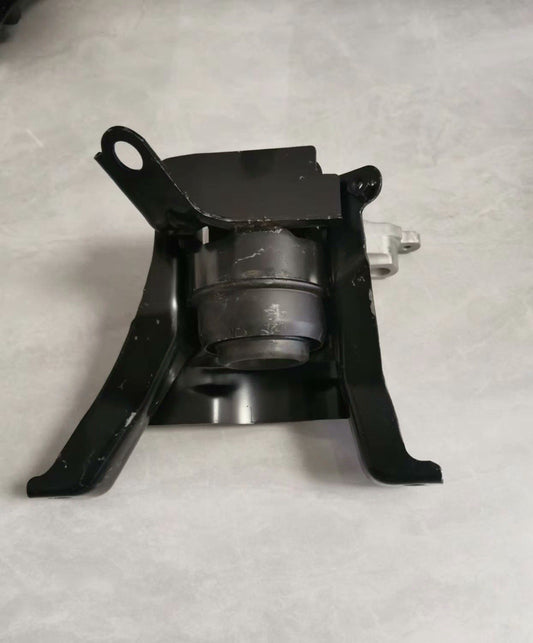 Engine Mount Insulator Sub-Assembly 12305-37341/12305-37342 for Toyota Prius Cor