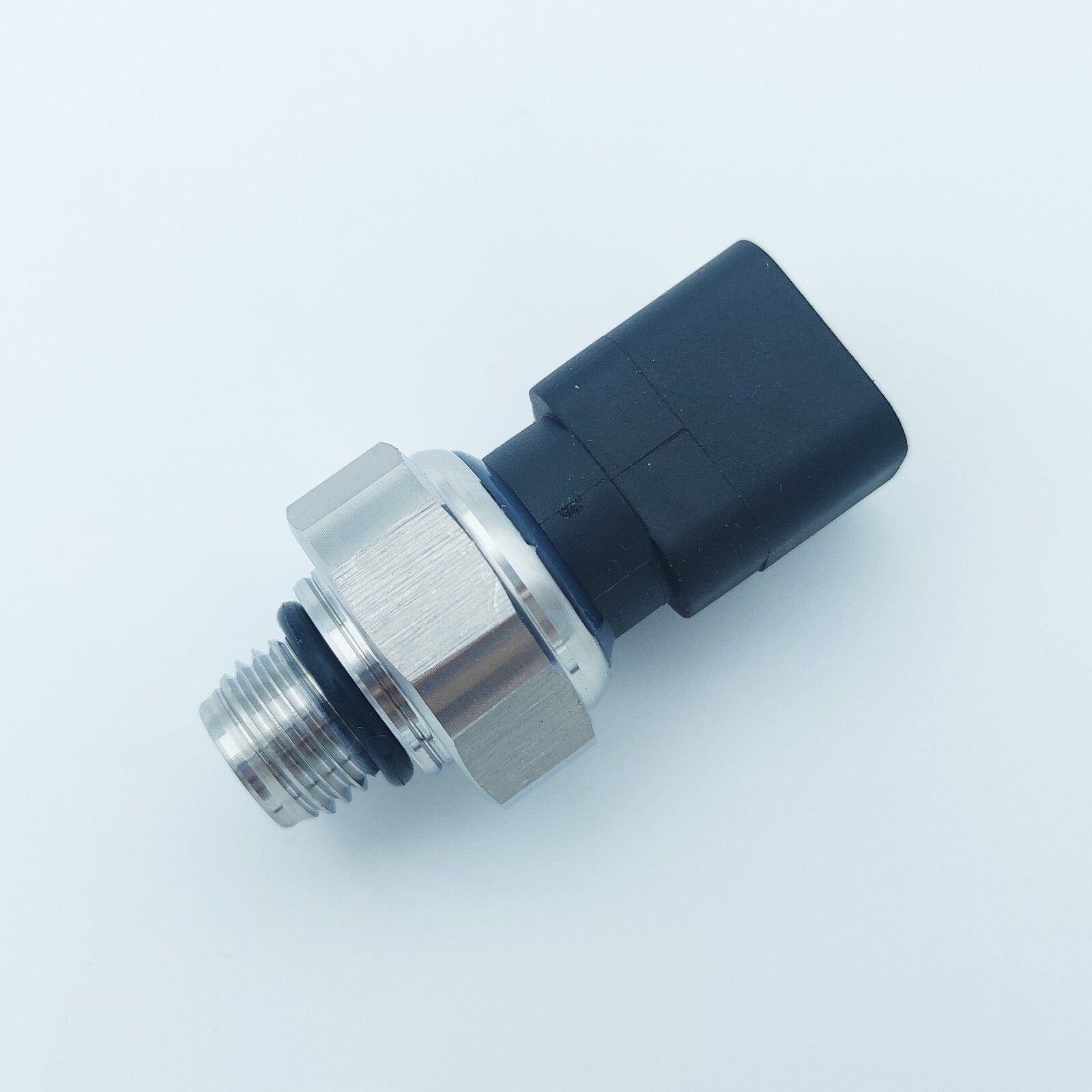 Auto Oil Pressure Sensor Truck Tractor Farm Combine RE539840
