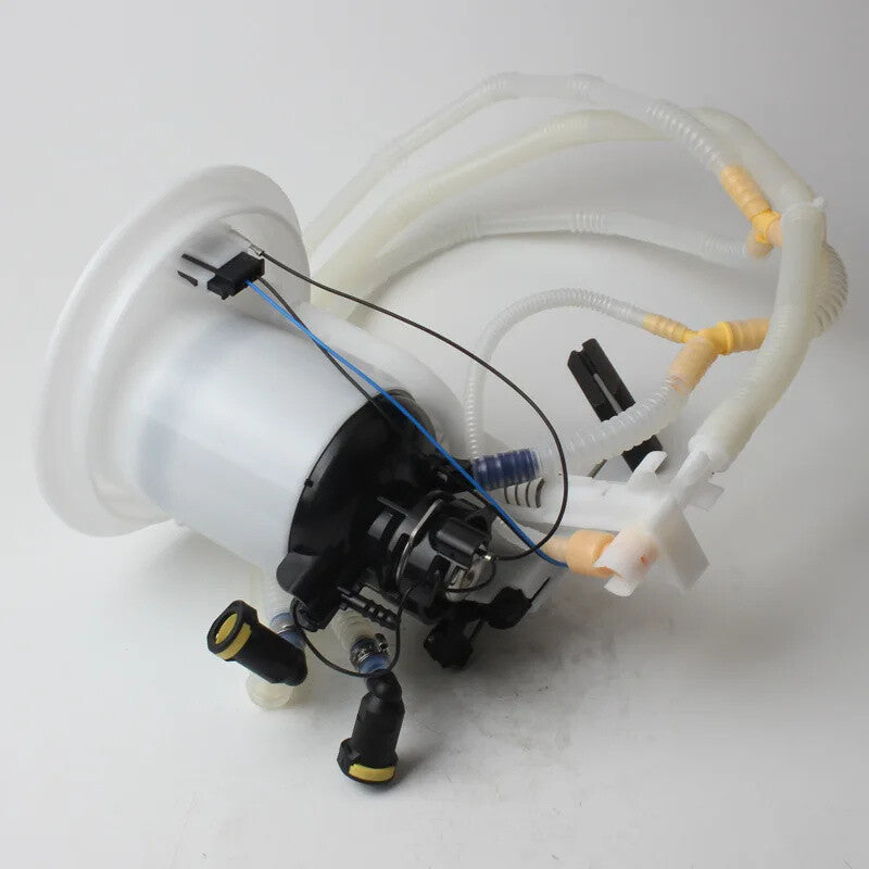 Left fuel pump delivery unit with filter for Mercedes-Benz W204 C63 AMG 2008 - 2011