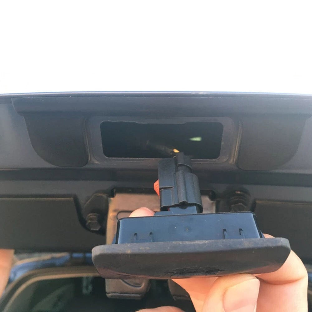 Release switch cover lock handle rear tailgate lock suitable for Hyundai I30 GD 12-17