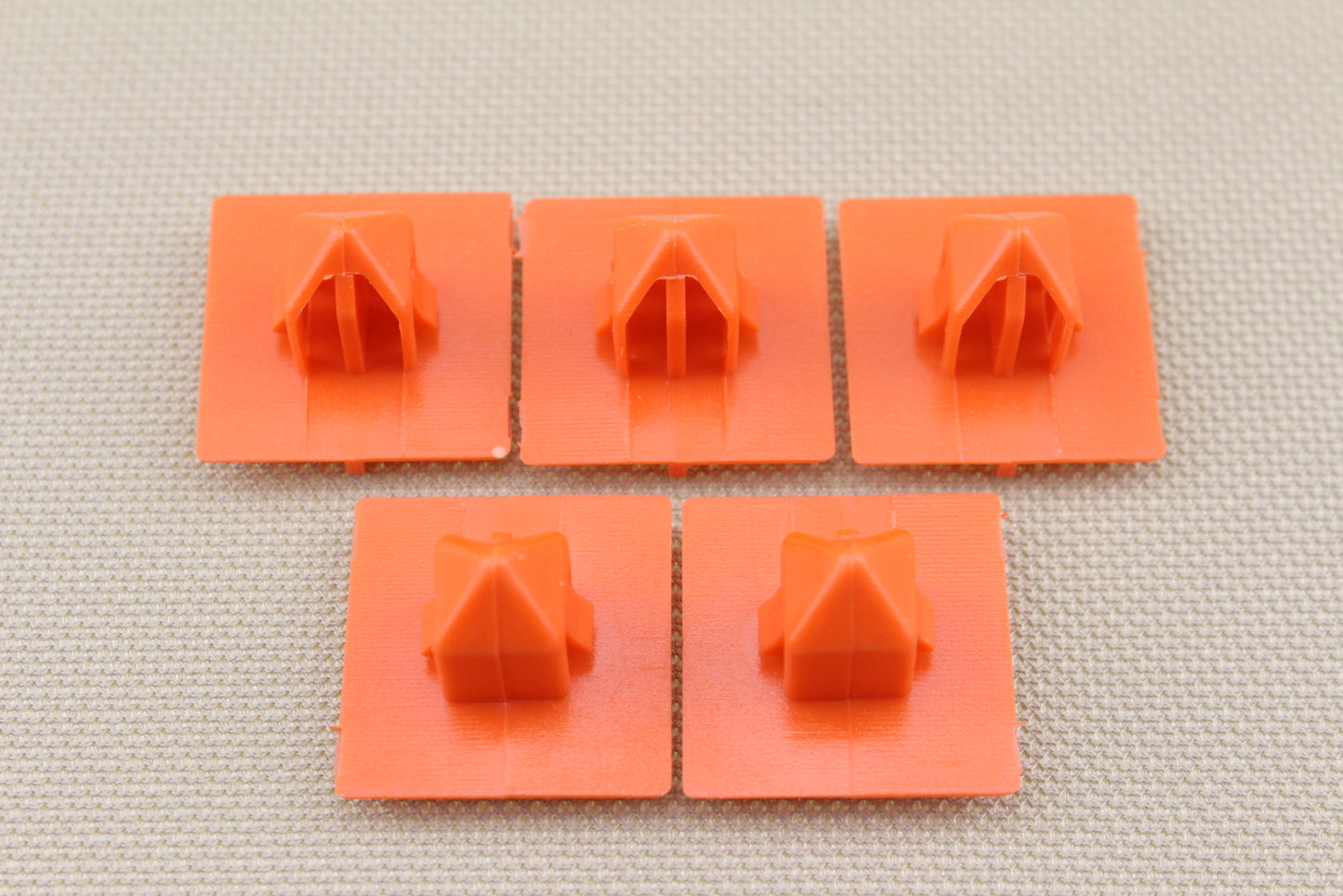 for Toyota  for Lexus Body Side Rocker Moulding Clips X10 Mounts 90467-12072