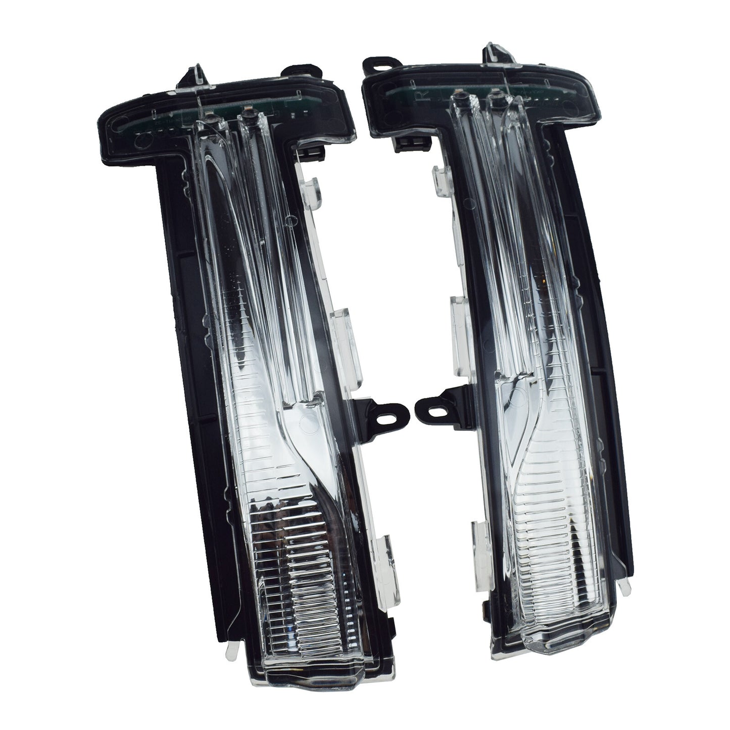 A pair of front left and right LED turn signals are included for the for Volvo XC60 (2014-17).
