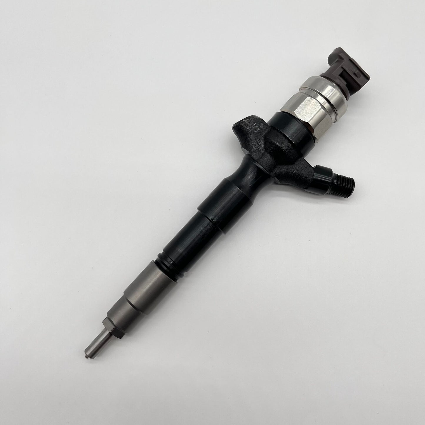 295050-0180 23670-0L090 Common Rail Doesel Fuel Injector Nozzle for Toyota Hilux